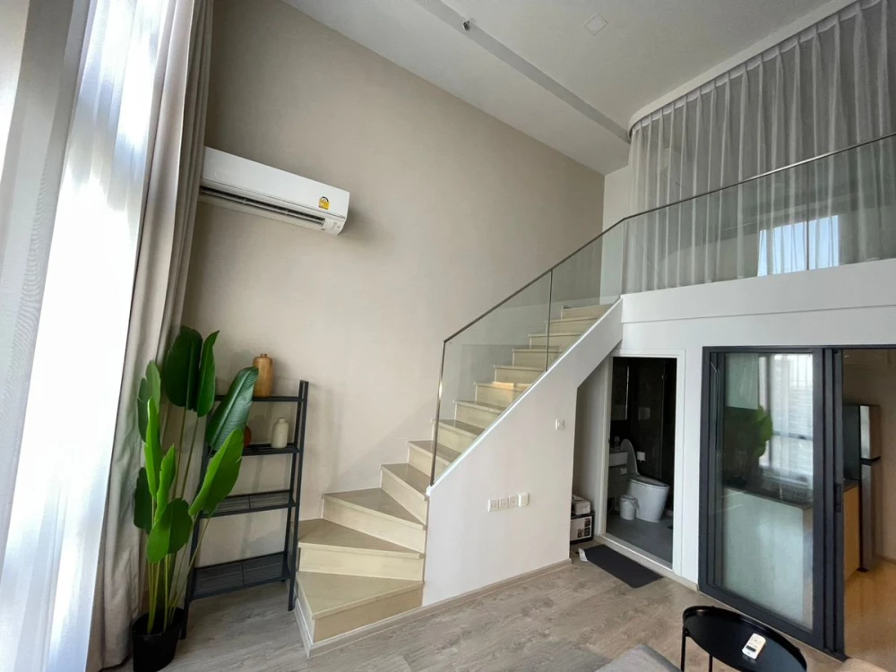 For rent THE TREE Pattanakarn - Ekkamai, spacious room, nice to live in, interested in booking now, don't delay.