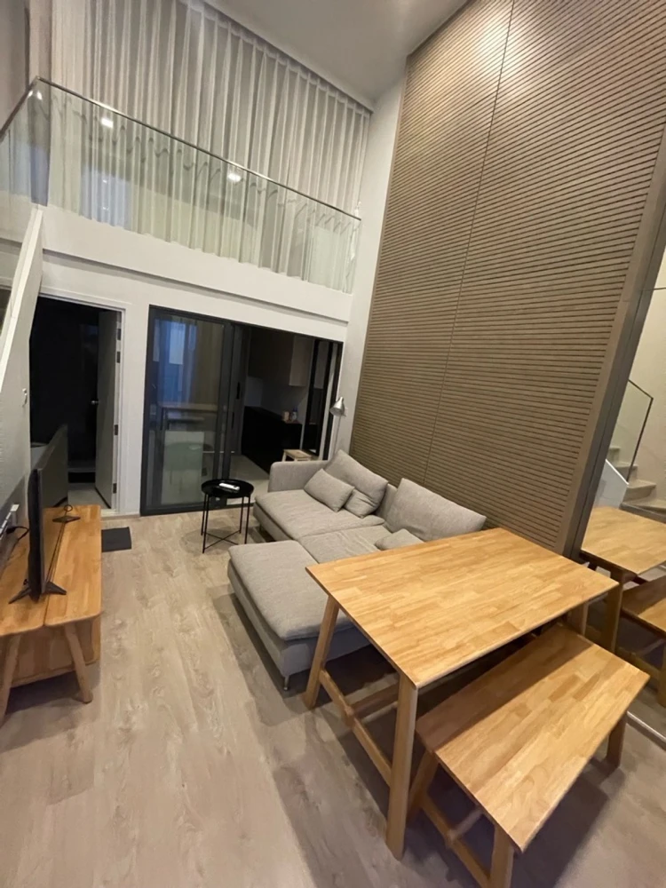 For rent THE TREE Pattanakarn - Ekkamai, spacious room, nice to live in, interested in booking now, don't delay.