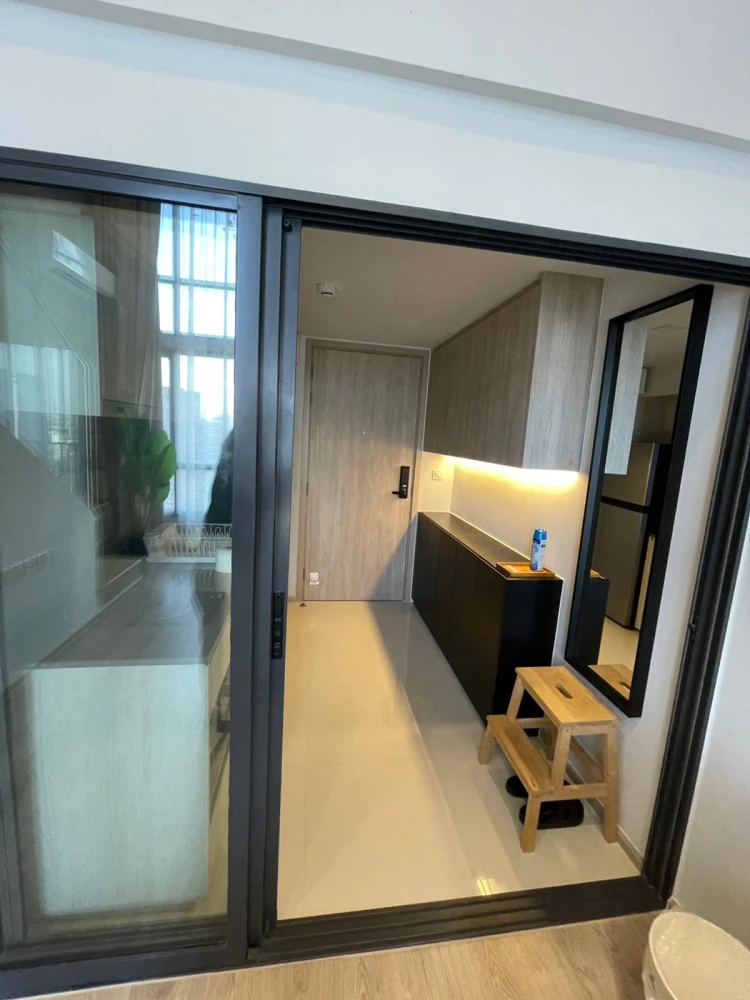 For rent THE TREE Pattanakarn - Ekkamai, spacious room, nice to live in, interested in booking now, don't delay.