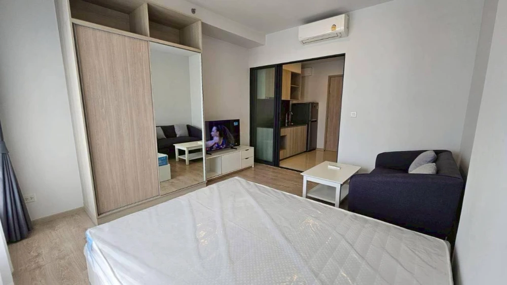 For rent THE TREE Pattanakarn - Ekkamai, high floor, ready to move in, fully furnished, hurry and reserve now.
