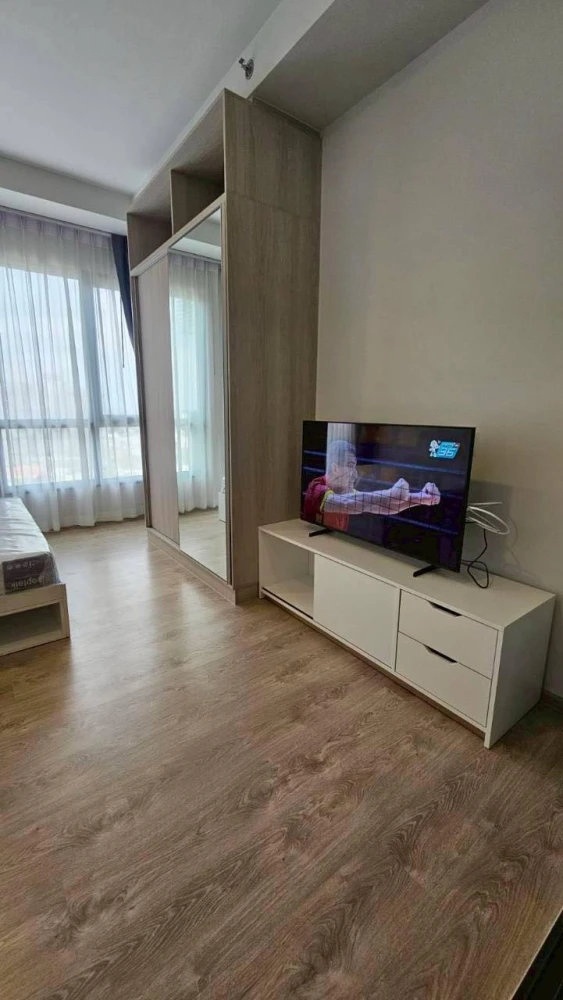 For rent THE TREE Pattanakarn - Ekkamai, high floor, ready to move in, fully furnished, hurry and reserve now.