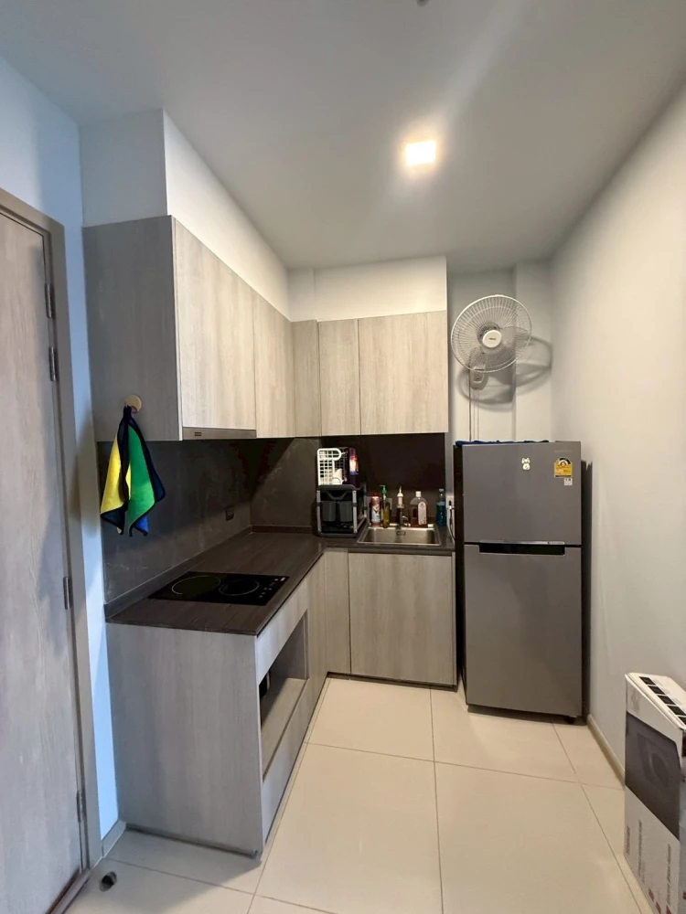 Condo for rent at THE TREE Pattanakarn - Ekkamai. Nice room, fully furnished. Book now!