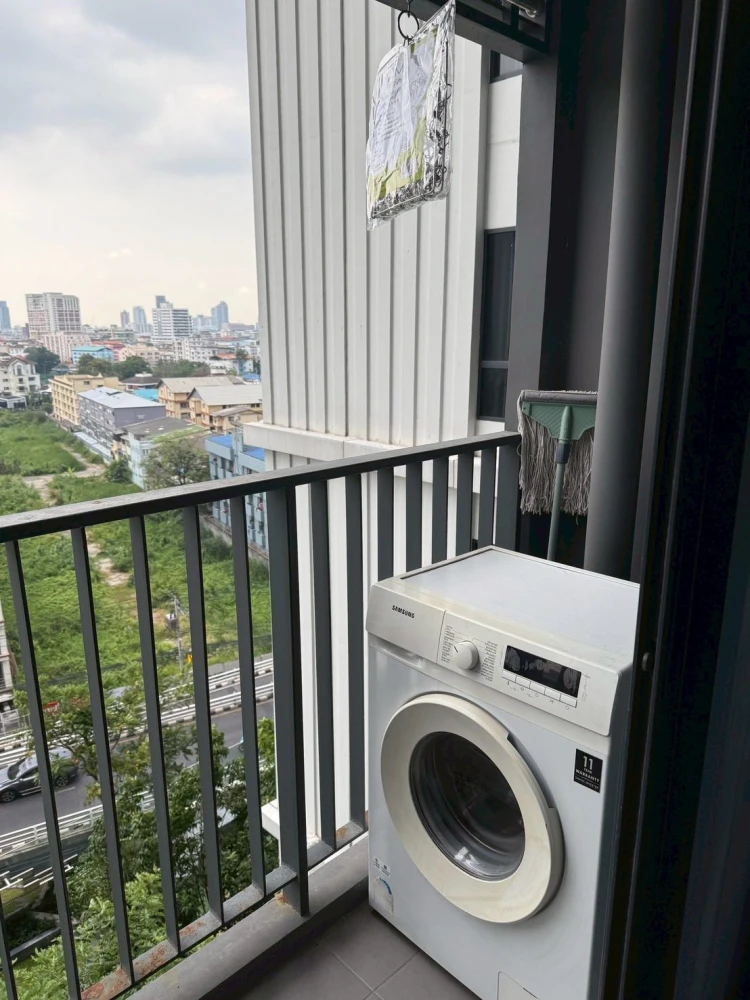 Condo for rent at THE TREE Pattanakarn - Ekkamai. Nice room, fully furnished. Book now!