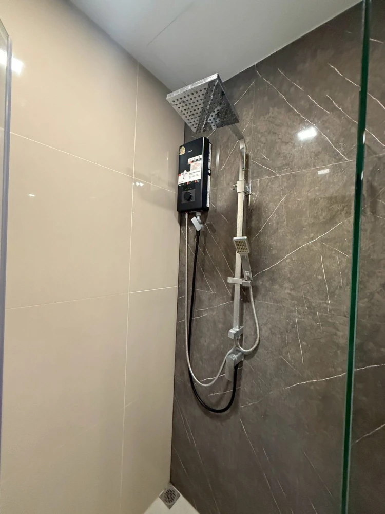 Condo for rent at THE TREE Pattanakarn - Ekkamai. Nice room, fully furnished. Book now!