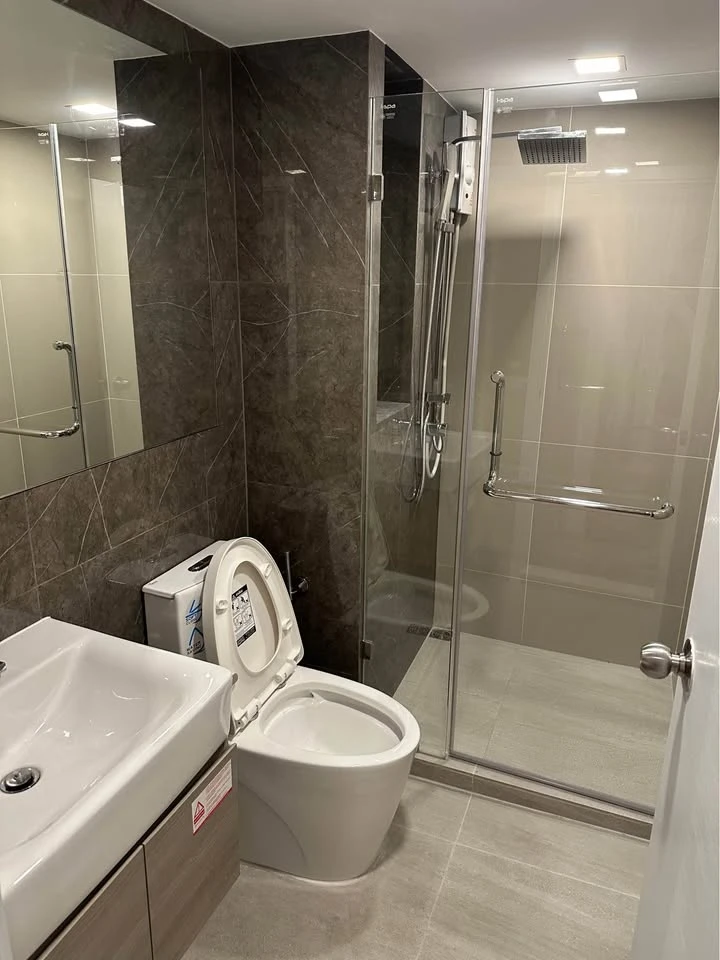 For rent: The Tree Phatthanakan – Ekkamai. Ready to move in, fully furnished, great price. Book now, don't miss out!