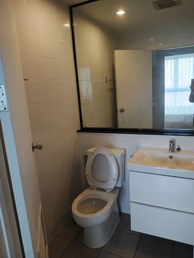 For rent: The Tree Rio, corner unit with beautiful view, great location, beautiful room, fully furnished, ready to move in.