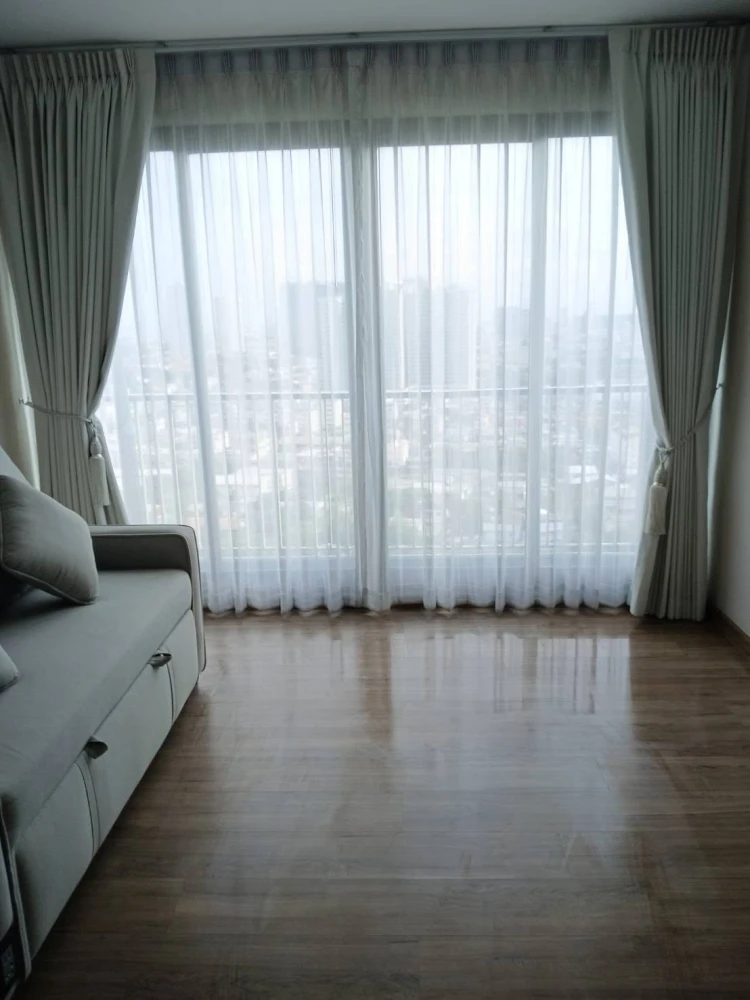 For rent: The Tree Rio, corner unit with beautiful view, great location, beautiful room, fully furnished, ready to move in.