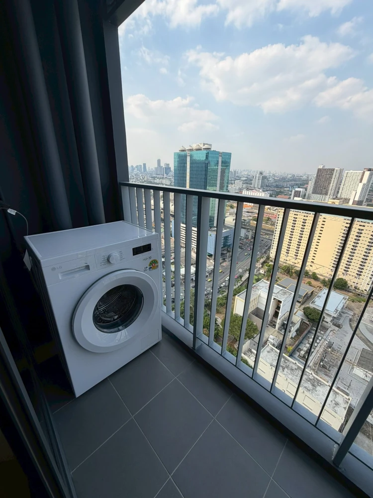 For rent: The Tree Pattanakarn - Ekkamai, North-facing (not hot), 26th floor, beautiful view, nice layout, perfect proportions. A must-have!