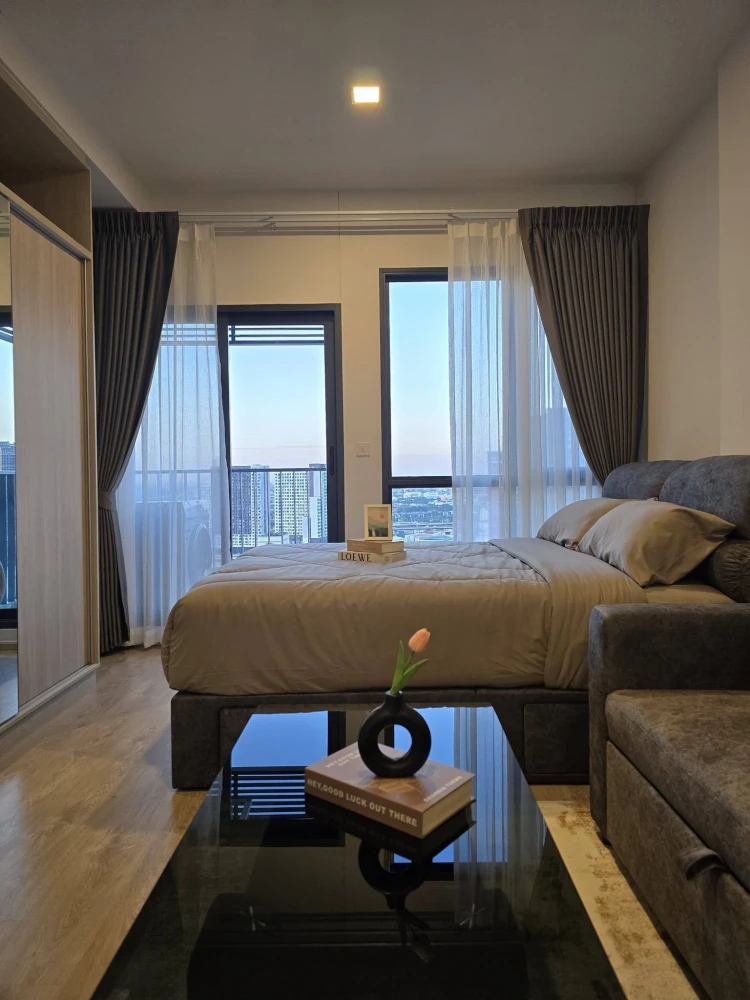 For rent: The Tree Pattanakarn – Ekkamai. Ready to move in, fully furnished with appliances. Book now!