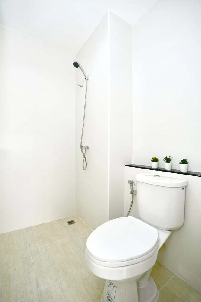 For rent: The Tree Lat Phrao Wang Hin, Building A, 4th floor, fully furnished, ready to move in.