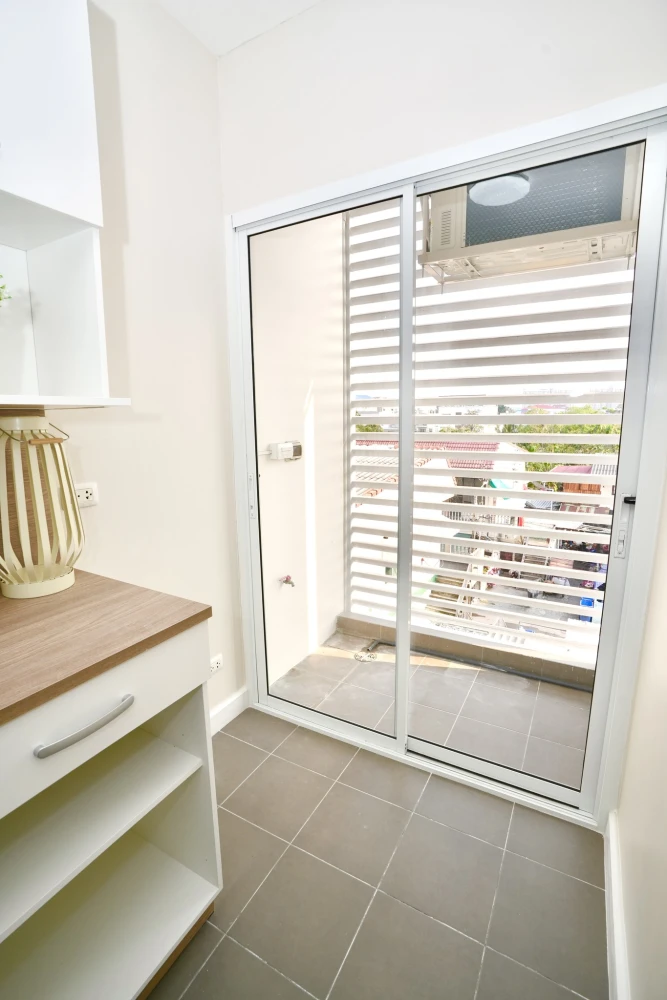 For rent: The Tree Lat Phrao Wang Hin, Building A, 4th floor, fully furnished, ready to move in.