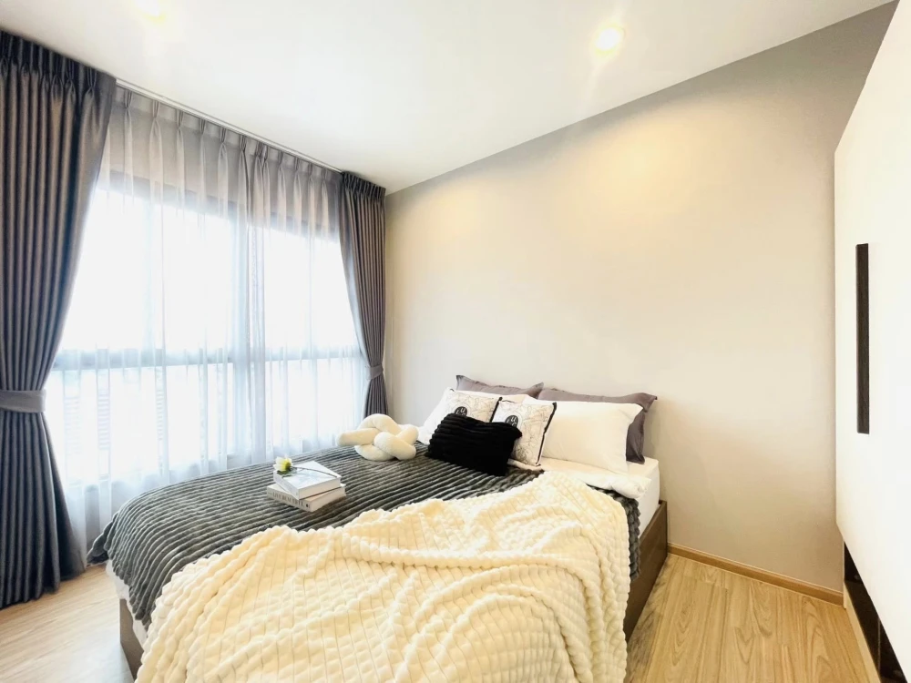 For rent: The Tree Hua Mak Interchange, very high floor, fully furnished + appliances (with washing machine), reserve now! images
