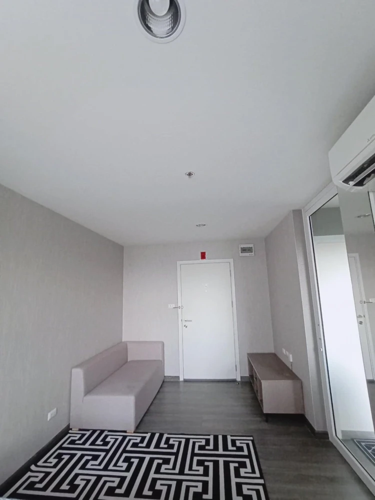 For rent: The Trust @ BTS Erawan, 21st floor, river view, fully furnished, nice to live in, reserve now, hurry!