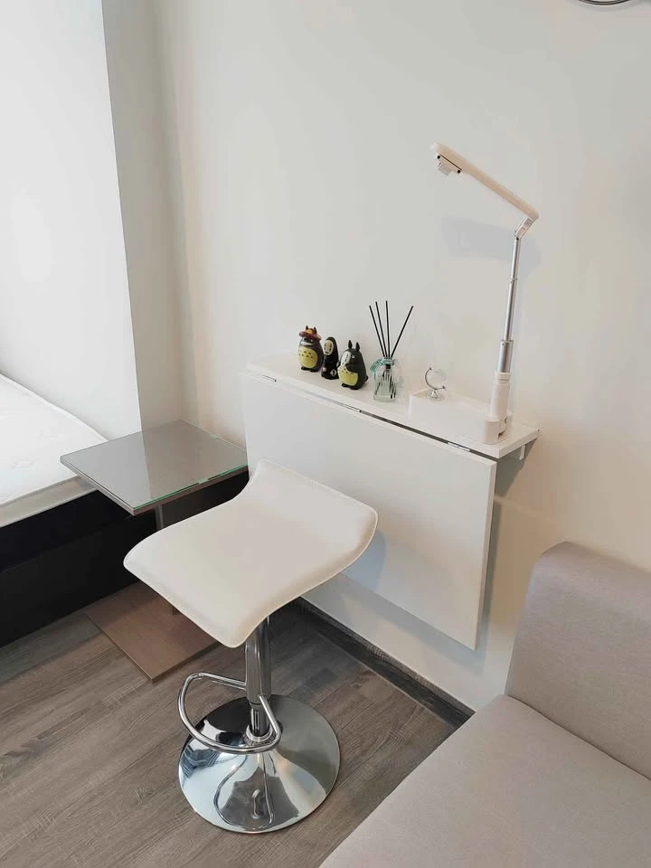 For rent: The Trust @ BTS Erawan, high floor, fully furnished, affordable price, reserve now!