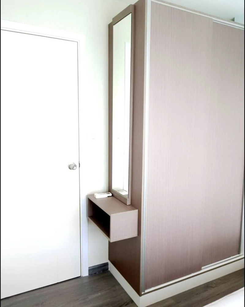 For rent: The Trust @ BTS Erawan, high floor unit, fully furnished, affordable price. Book now!