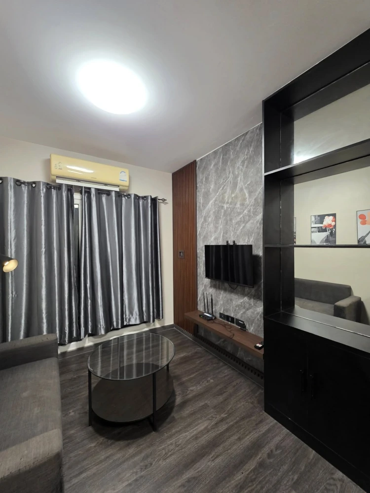 For rent: The Trust Condo Central Pattaya, 1 bedroom, 1 bathroom, decorated in a controlled tone, comes with complete furniture, book now.