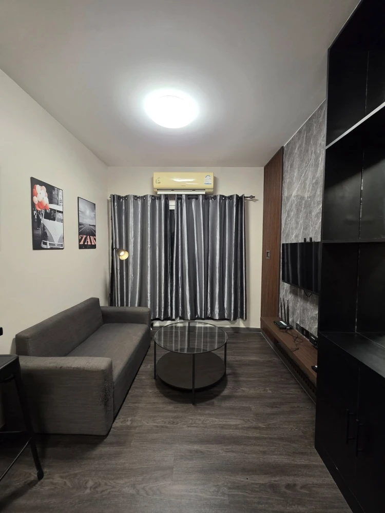For rent: The Trust Condo Central Pattaya, 1 bedroom, 1 bathroom, decorated in a controlled tone, comes with complete furniture, book now.