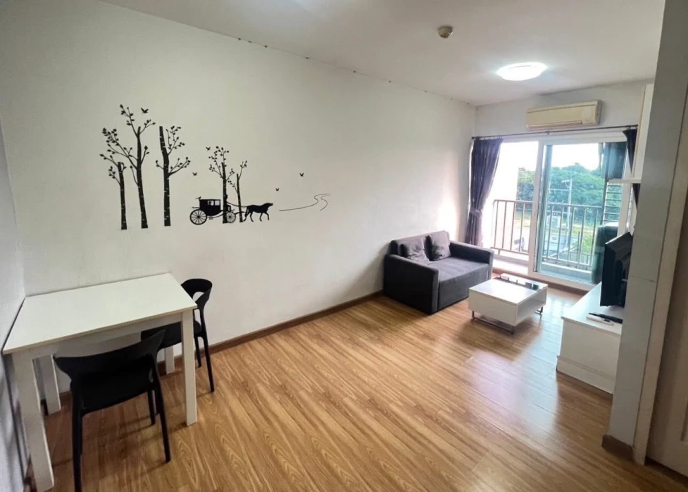 For rent: The Trust Condo Central Pattaya, 4th floor, outside view, fully furnished, reserve now, don't miss out!