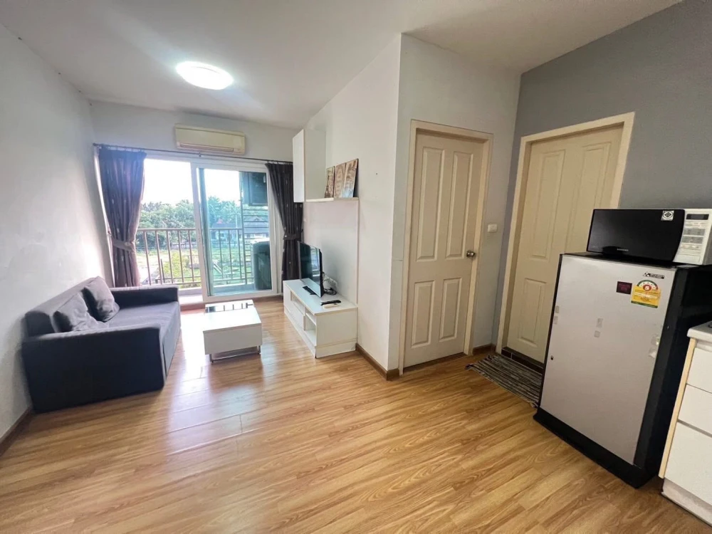 For rent: The Trust Condo Central Pattaya, 4th floor, outside view, fully furnished, reserve now, don't miss out!