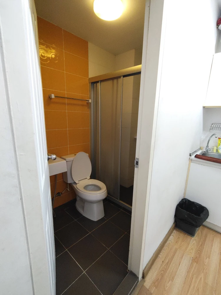 For rent: The Trust Condo Central Pattaya, 7th floor unit. High-quality wallpaper and full amenities. Book now!