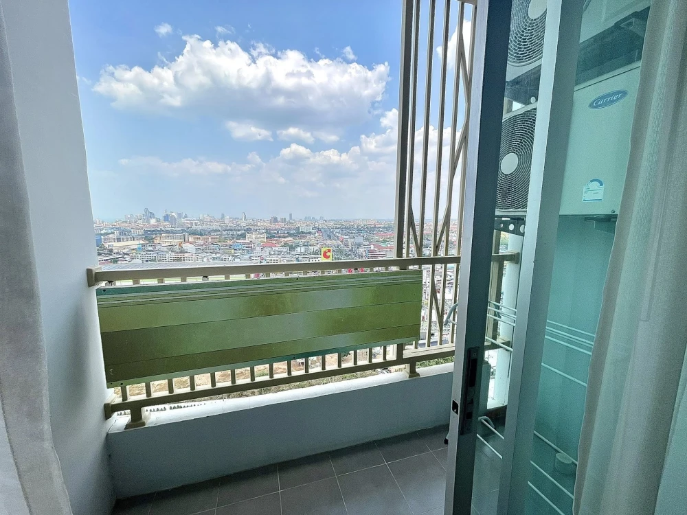 For rent: The Trust Condo South Pattaya, 1 bedroom, 1 bathroom, fully furnished. Just bring your suitcase and move in!