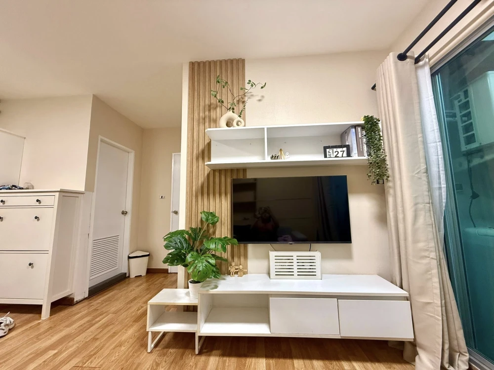 For rent: The Trust Condo South Pattaya, 1 bedroom, 1 bathroom, beautifully decorated, beautiful view, not blocked, don't miss it.