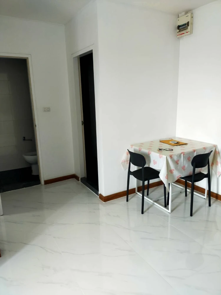 For rent: The Trust Condo South Pattaya, 12th floor, fully furnished, nice to live in, reserve now.