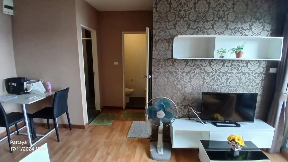 For rent: The Trust Condo South Pattaya, 7th floor, city view, Sattahip side, fully furnished, nice to live in, reserve now.