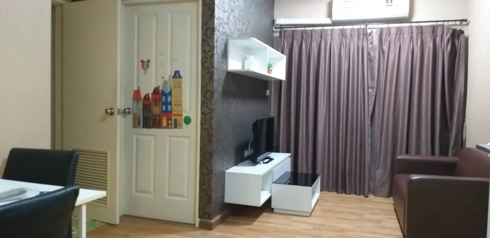 For rent: The Trust Condo South Pattaya, 7th floor, city view, Sattahip side, fully furnished, nice to live in, reserve now.