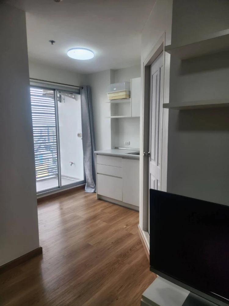 For rent: The Trust Residence Pinklao, 30th floor, beautiful city view, unblocked, fully furnished. Book now!