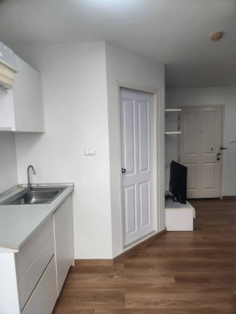 For rent: The Trust Residence Pinklao, 30th floor, beautiful city view, unblocked, fully furnished. Book now!