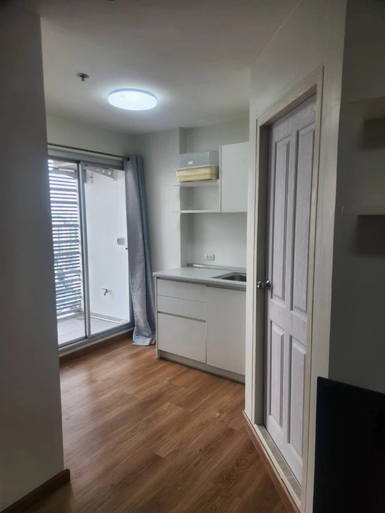 For rent: The Trust Residence Pinklao, 30th floor, beautiful city view, unblocked, fully furnished. Book now!