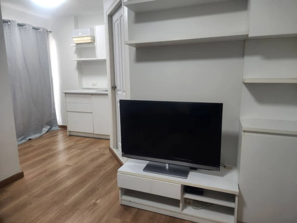 For rent: The Trust Residence Pinklao, 30th floor, beautiful city view, unblocked, fully furnished. Book now!