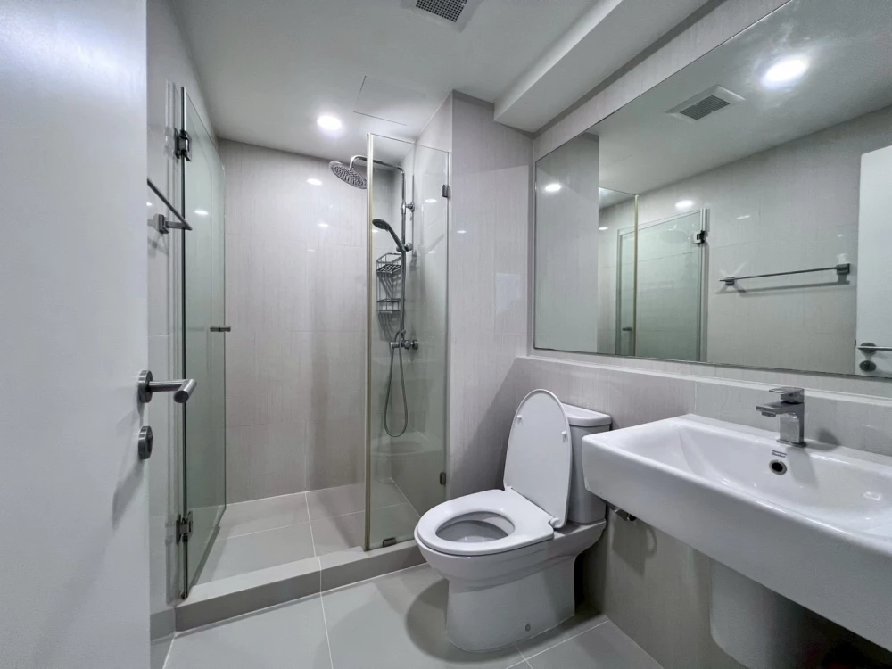 For rent: The Urban Attitude Bearing, 14th floor, 5th unit. A great place to live! Book now, don't miss out!