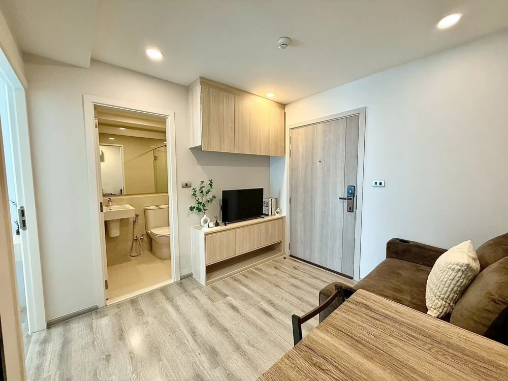 For rent: The Urban Attitude Bearing 14, 7th floor, corner room, fully furnished, nice to live in, reserve now, hurry!
