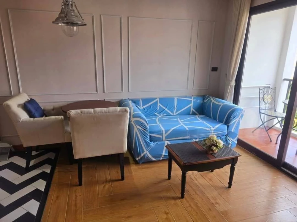 For rent: The Venetian Signature Condo Resort Pattaya, 6th floor, pool view, fully furnished, nice to live in, book now.