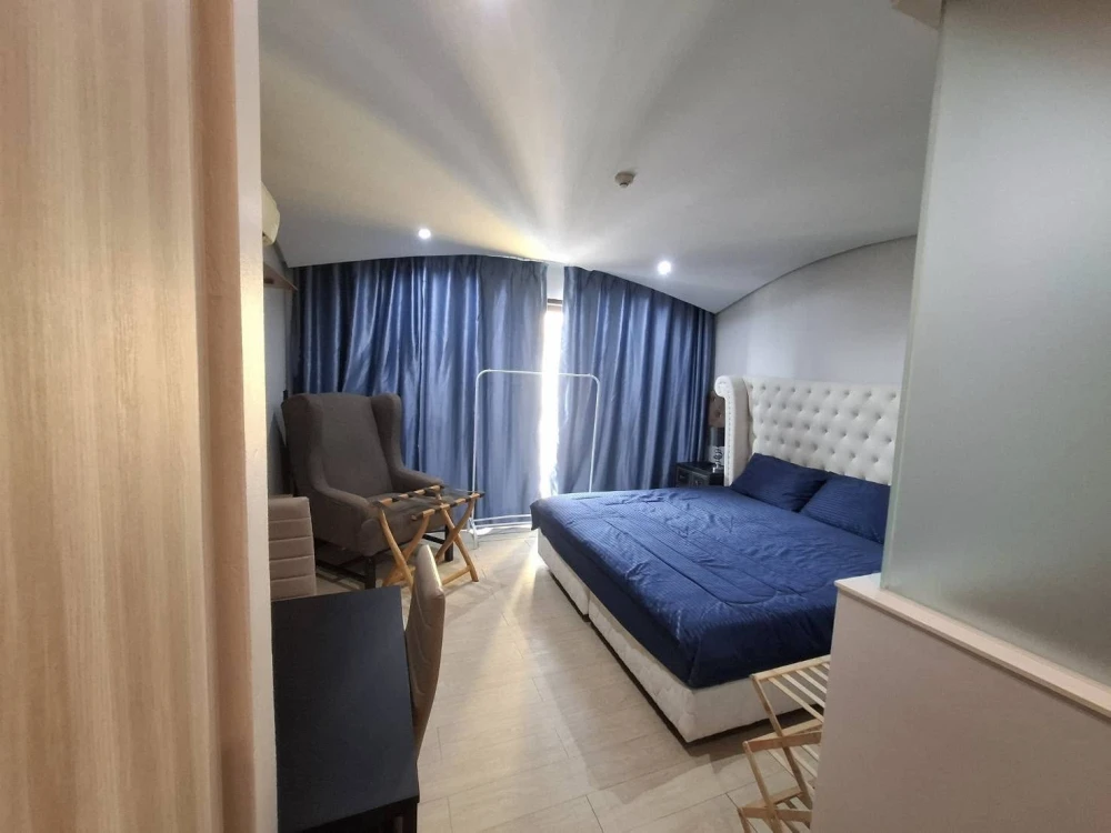 For rent: The Venetian Signature Condo Resort Pattaya, a nice room on the 4th floor, fully furnished, hurry and reserve now!