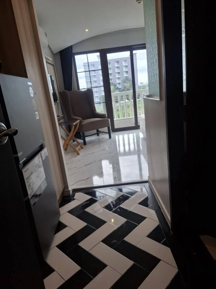 For rent: The Venetian Signature Condo Resort Pattaya. Beautifully decorated and fully furnished unit in a prime location. Don't miss out!