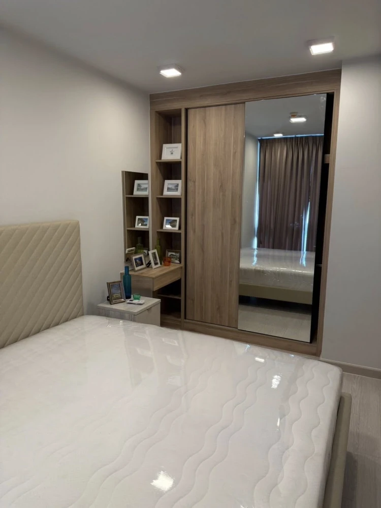 For rent: The Ville Express Ratchayothin, 1 bedroom, 4th floor. Great location, convenient transportation. Book now!