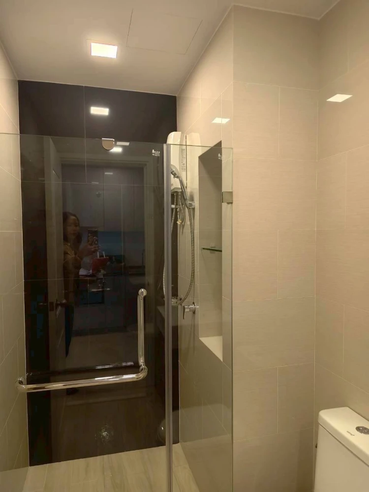 For rent: The Ville Express Ratchayothin, 1 bedroom, 4th floor. Great location, convenient transportation. Book now!