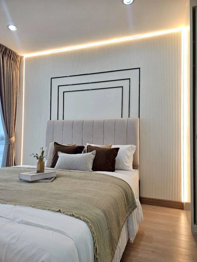 For rent: The Viva Condo Sathorn-Taksi. Nice, spacious room with full furnishings. Book now!