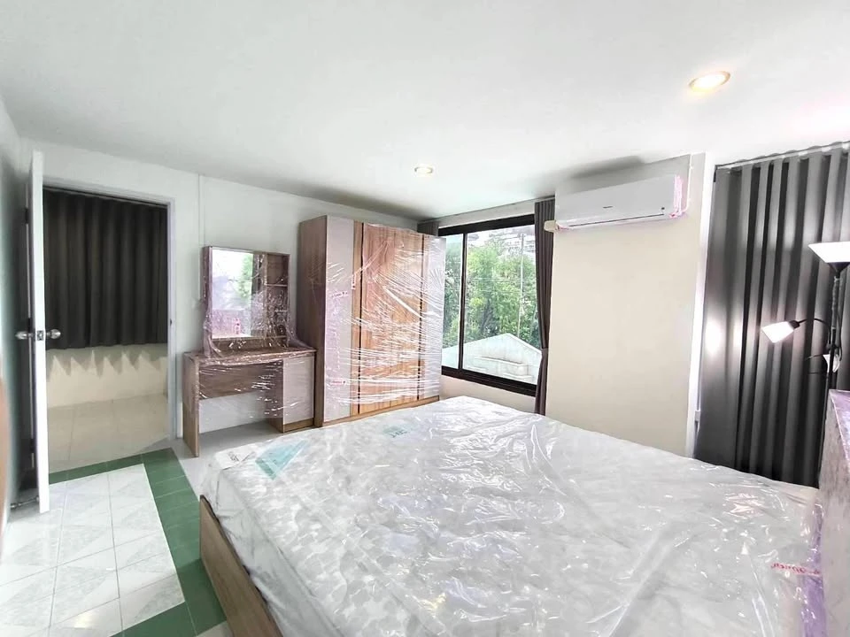 The Waterford Condominium for rent, very spacious room, fully furnished, ready to move in, first come first served.