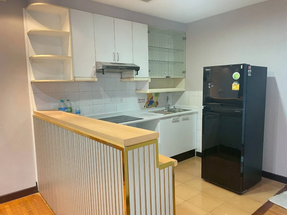 For sale/rent: The Waterford Diamond Sukhumvit 30/1. Spacious unit with ample living space. Convenient and complete amenities. Book now, don't wait!
