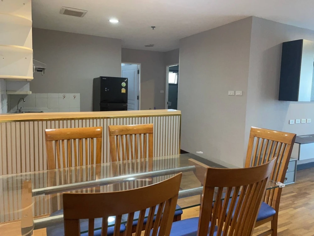 For sale/rent: The Waterford Diamond Sukhumvit 30/1. Spacious unit with ample living space. Convenient and complete amenities. Book now, don't wait!