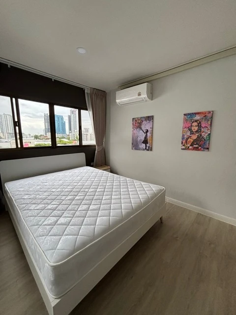 For rent: Thonglor Tower, very beautiful room, large size, 7th floor, open view, airy, room ready to move in immediately.