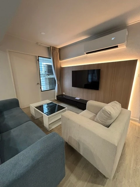 For rent: Thonglor Tower, very beautiful room, large size, 7th floor, open view, airy, room ready to move in immediately.