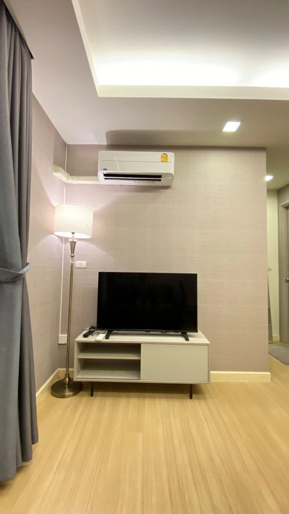 For rent: Thru Thonglor, 29th floor, city view, fully furnished room, nice to live in, hurry and book now, don't wait.