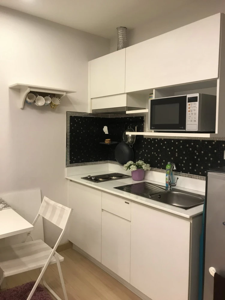For rent: Thru Thonglor, fully furnished room with furniture and appliances. Reserve now!