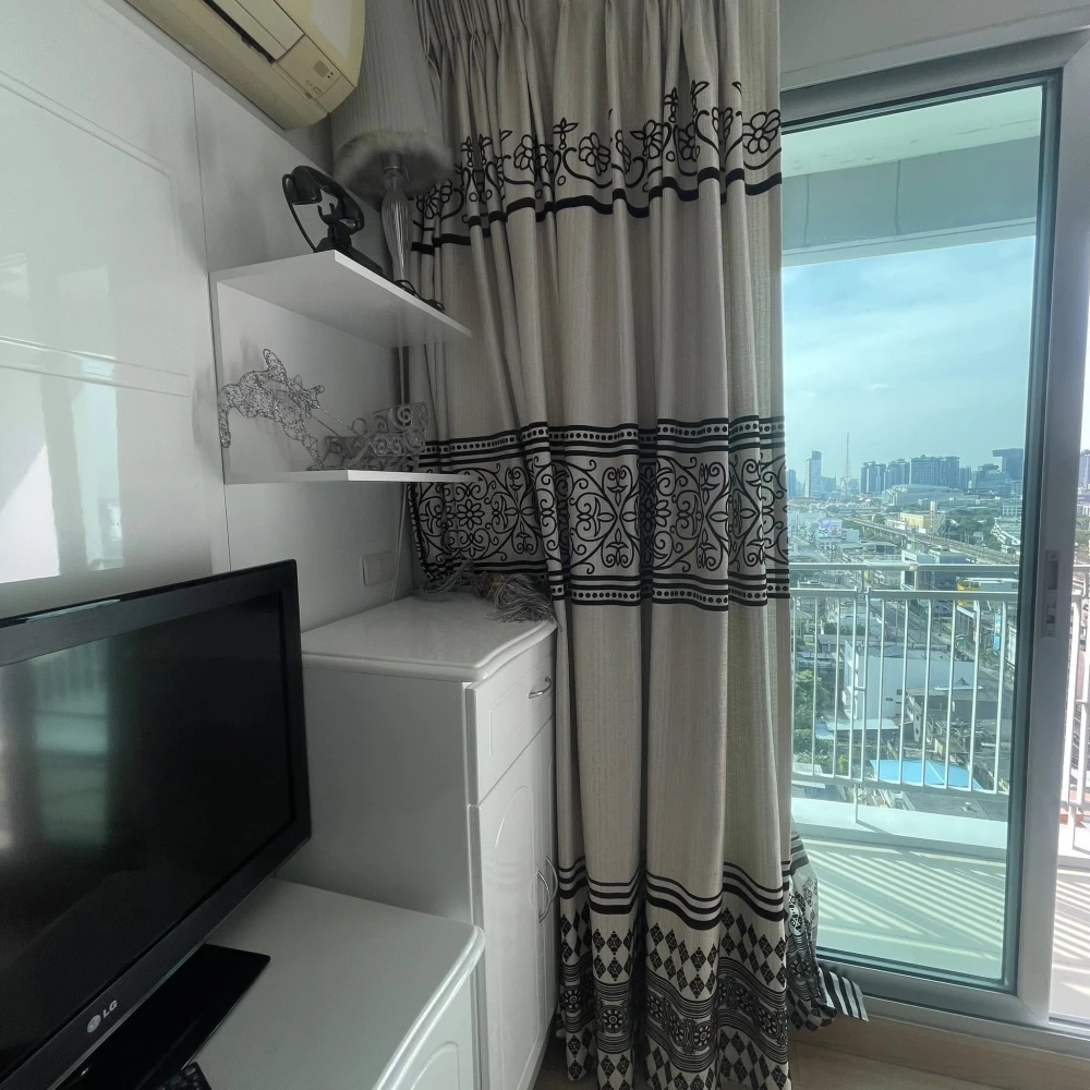 For rent: Thru Thonglor, fully furnished room with furniture and appliances. Reserve now!