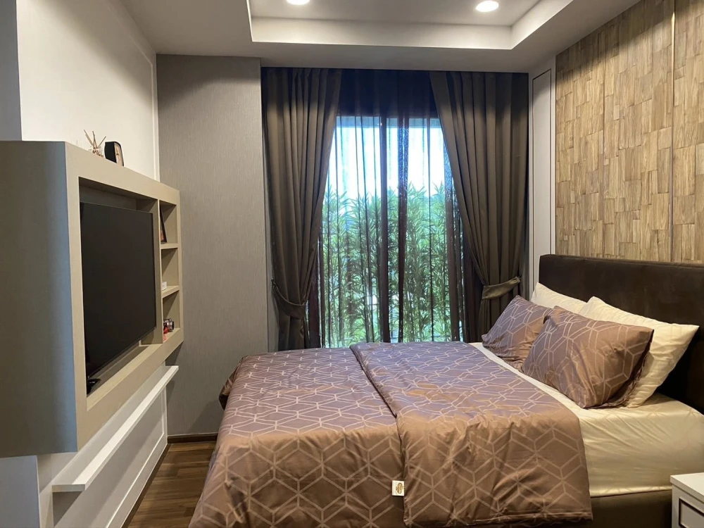 For rent: Totnes Kaset-Nawamin, 3rd floor, corner unit. Fully furnished with built-in furniture. You won't be disappointed if you book now!